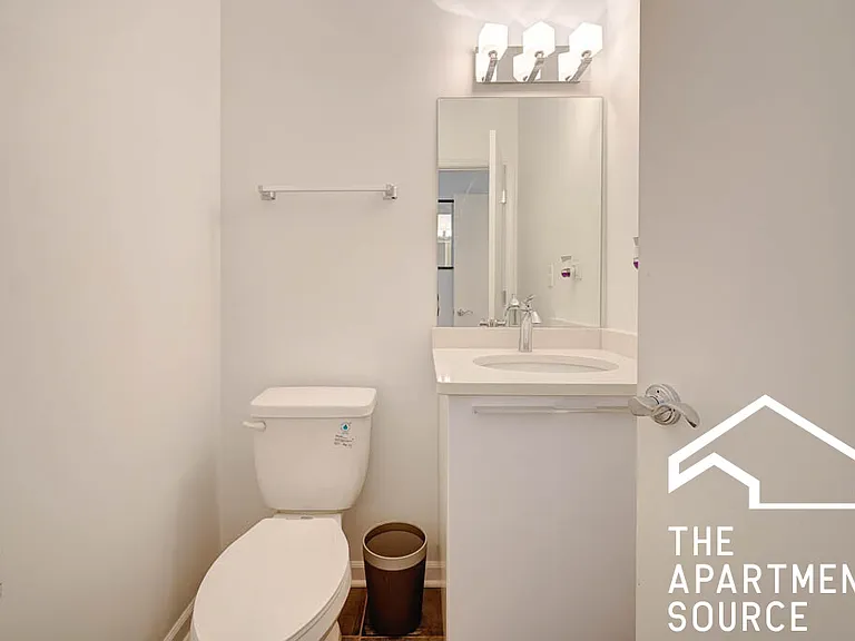 2700 W North Ave #203 — Photo 10