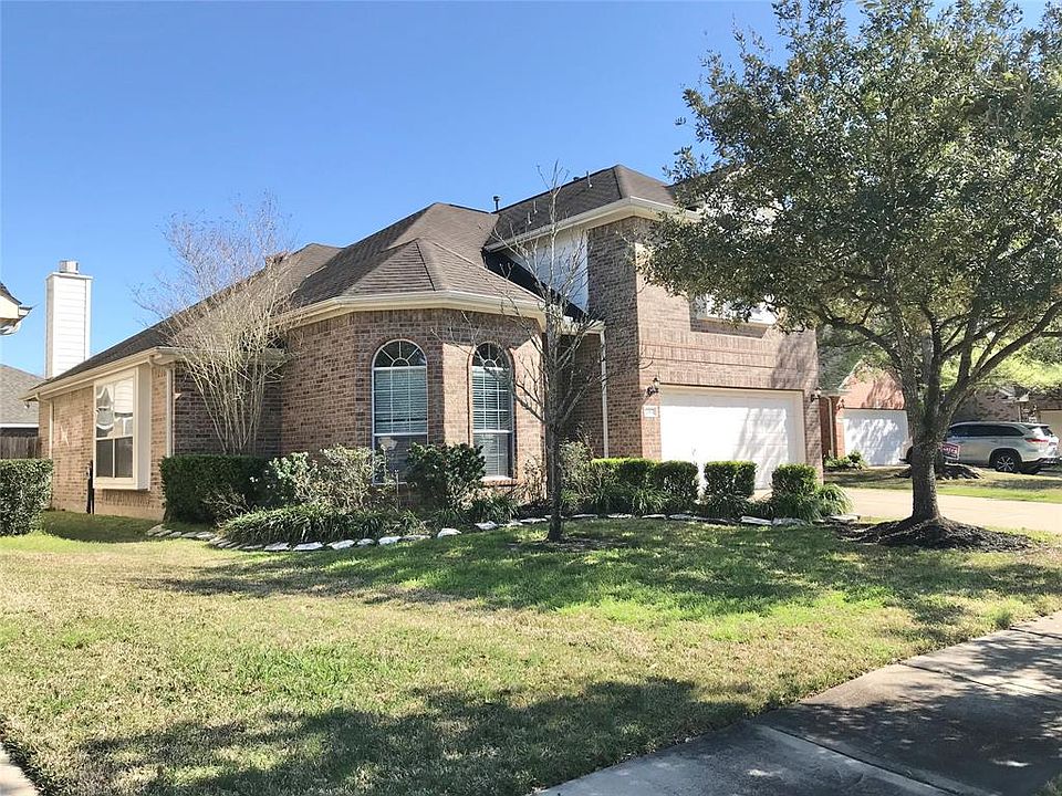 1st image of 7007 Lakegreen Ct