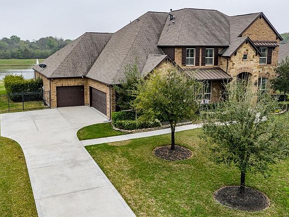 4th image of 21611 Fairhaven Creek Dr
