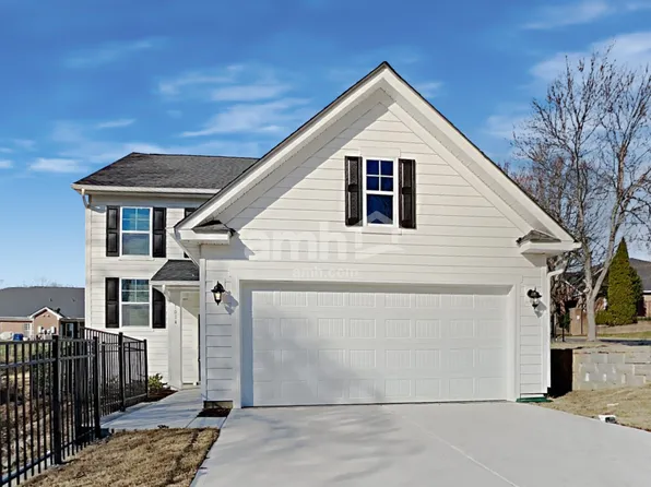 1014 Pine St, Mooresville, NC 28115