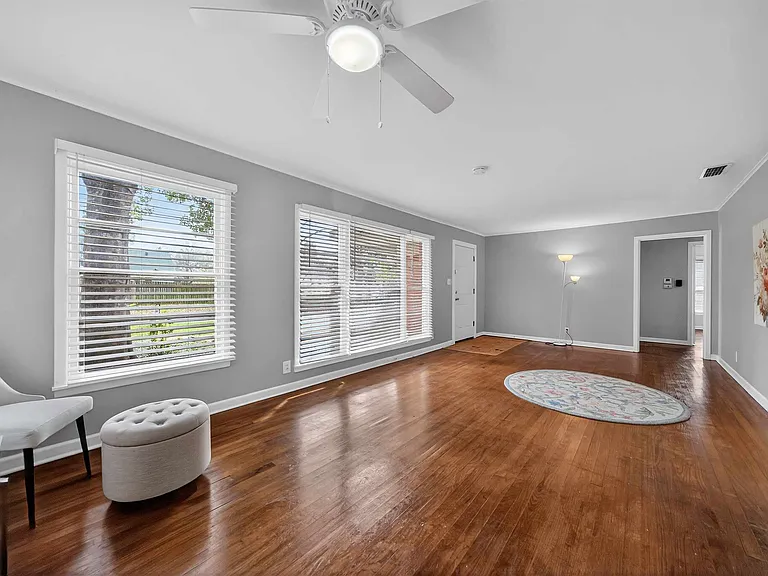 2417 S Kennedy Ave — Photo 32