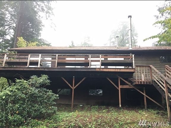 2nd image of 1970 E Trails End Dr