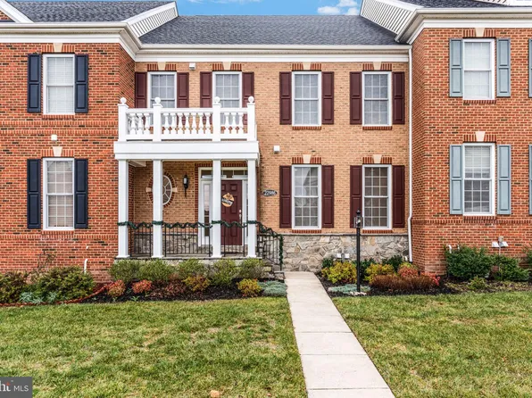 22986 Chertsey St, Ashburn, VA 20148
