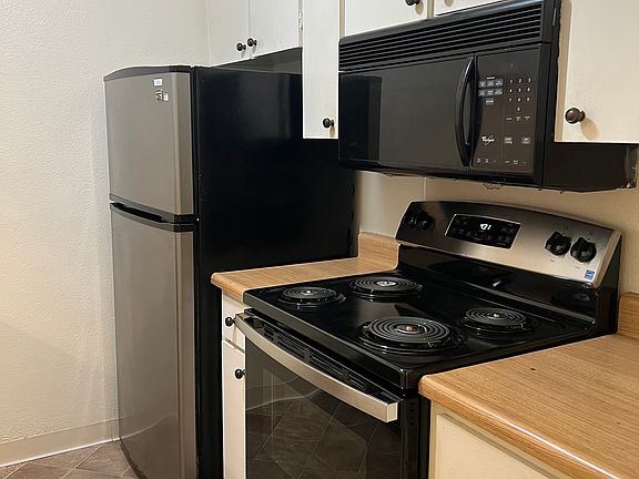 2nd image of 1207 Shelter Creek Ln #1207
