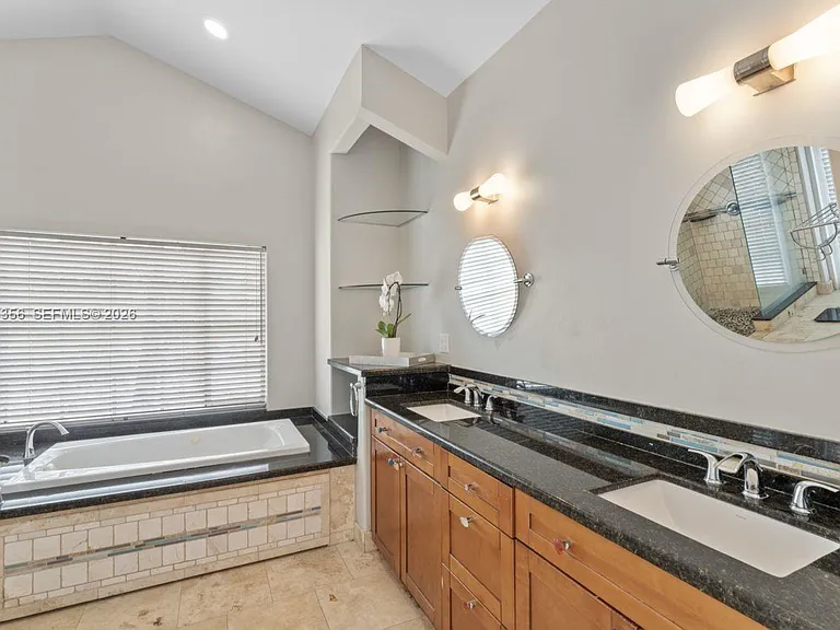 1179 Laguna Springs Dr — Photo 22