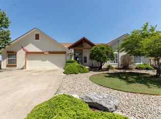1834 Summit Ridge Dr, Kerrville, TX 78028
