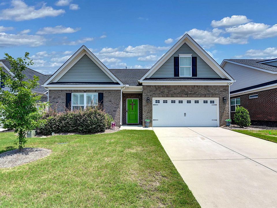 1st image of 207 Doe Meadow Ln