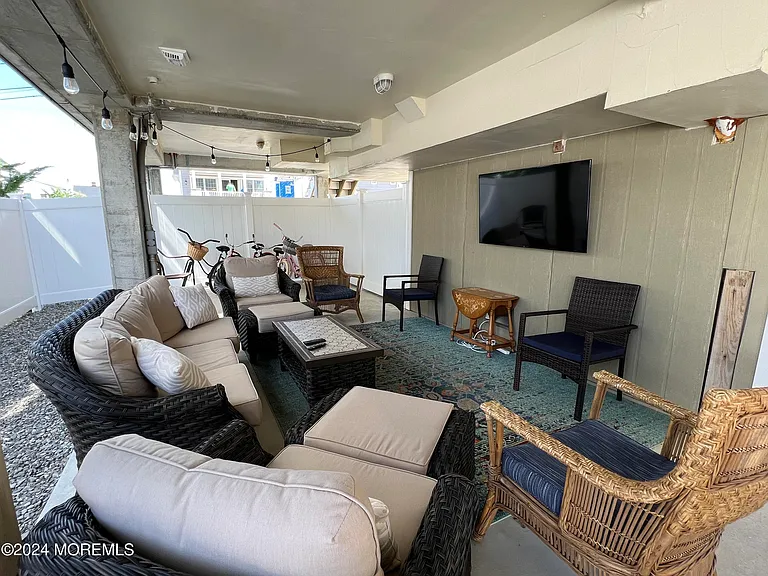 108 Jeanette Dr — Photo 11
