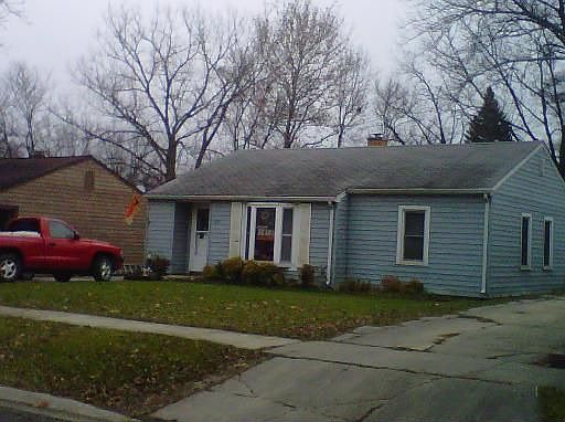 1st image of 145 N Emerald Ave