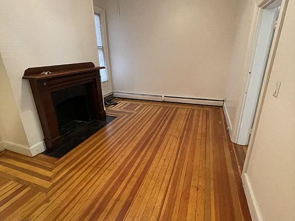 2nd image of 341 Thayer St APT 1