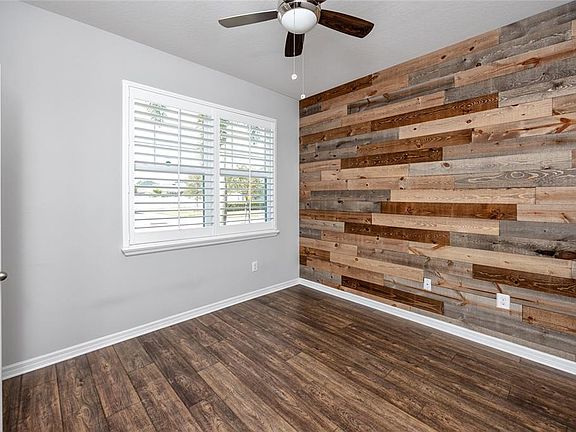 5th image of 2486 Claymore St.