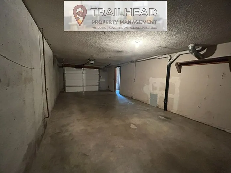1323 Laurel St — Photo 27