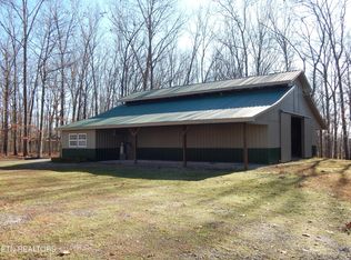 619 Ridgetop Dr, Jamestown, TN 38556