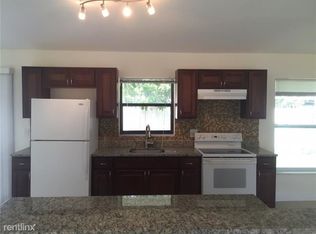 7925 SW 7th Pl, North Lauderdale, FL 33068