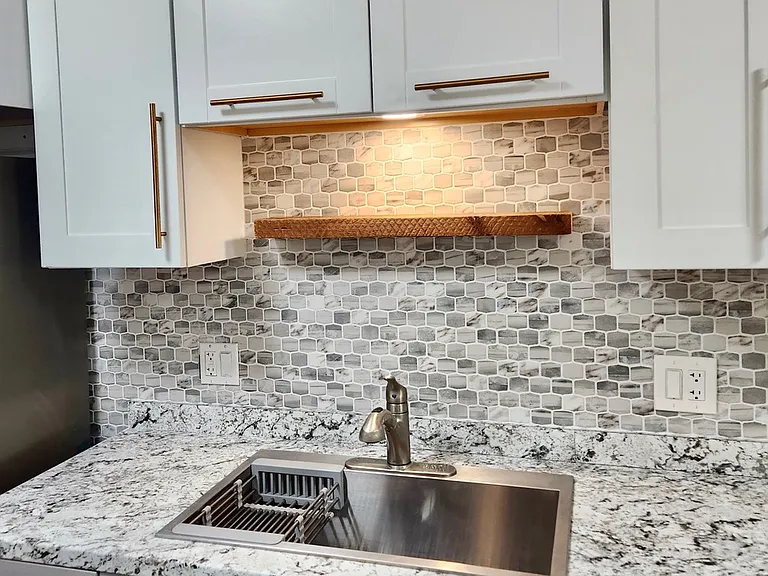 866 Southwood Blvd #3 — Photo 5