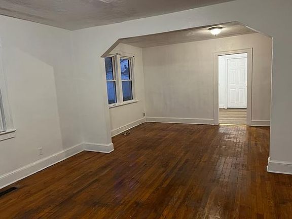 5th image of 1917 Maple Ave