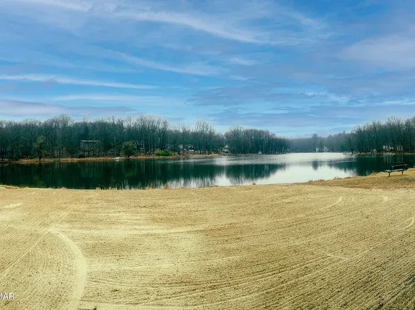 109 Alpine Rd, Henryville, PA 18332