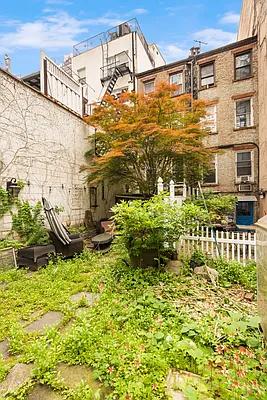 Sold by SERHANT. | media 3