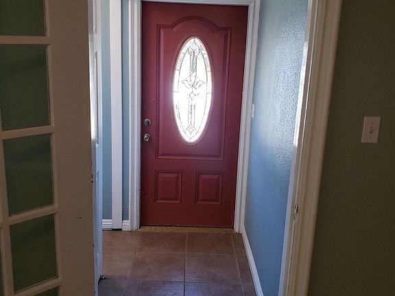 4th image of 933 51st St