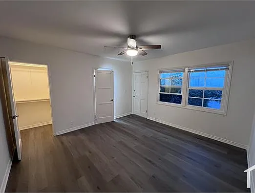 10650 Camarillo St — Photo 16
