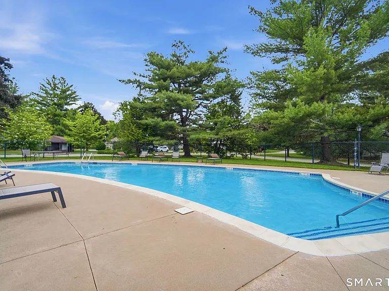 808 Mill Pond Dr #808 — Photo 25