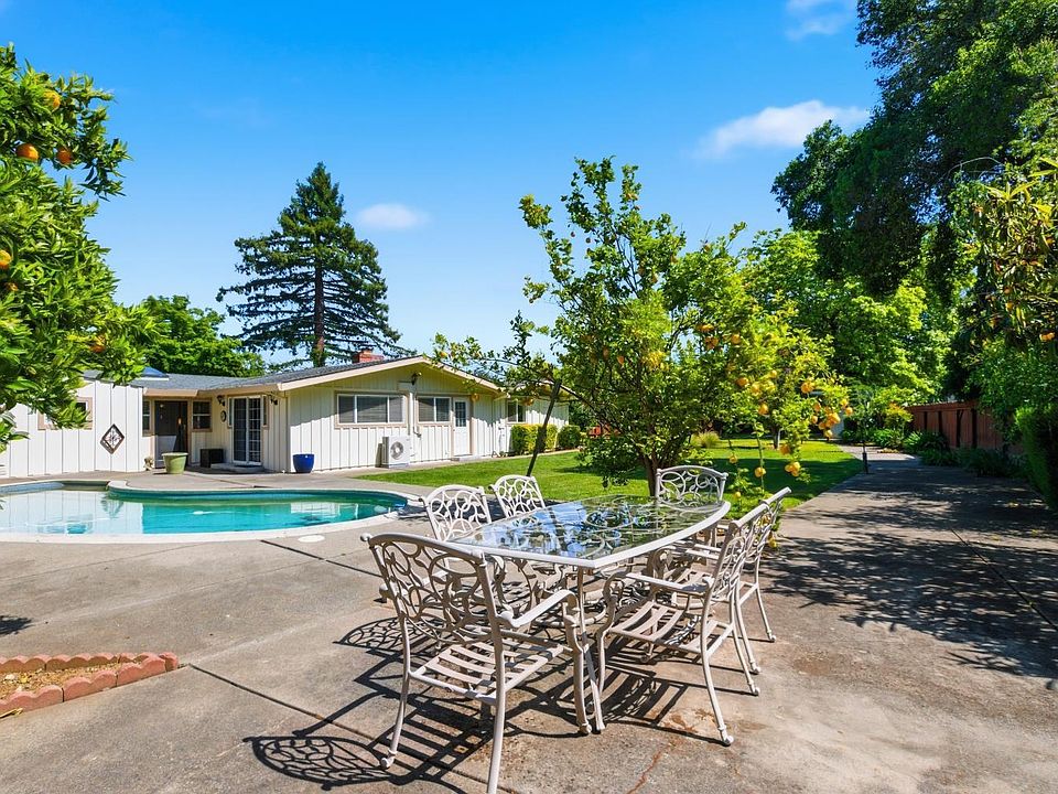 1st image of 1001 Broadmoor Drive