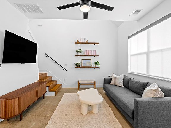 5th image of 1706 Perez St #2