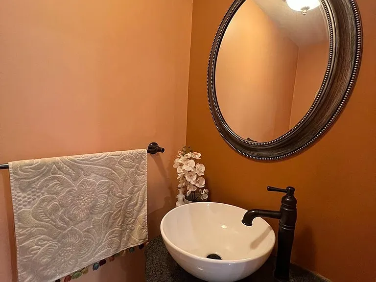 61 Kalmar Cres — Photo 5