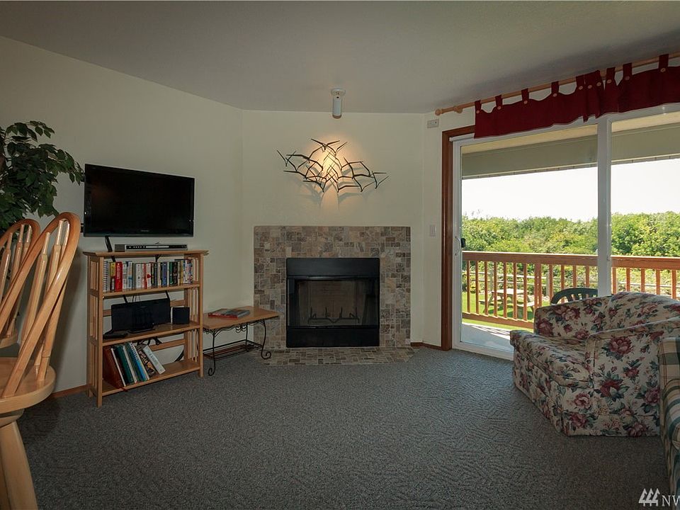 1st image of 835 Ocean Shores Blvd NW #105
