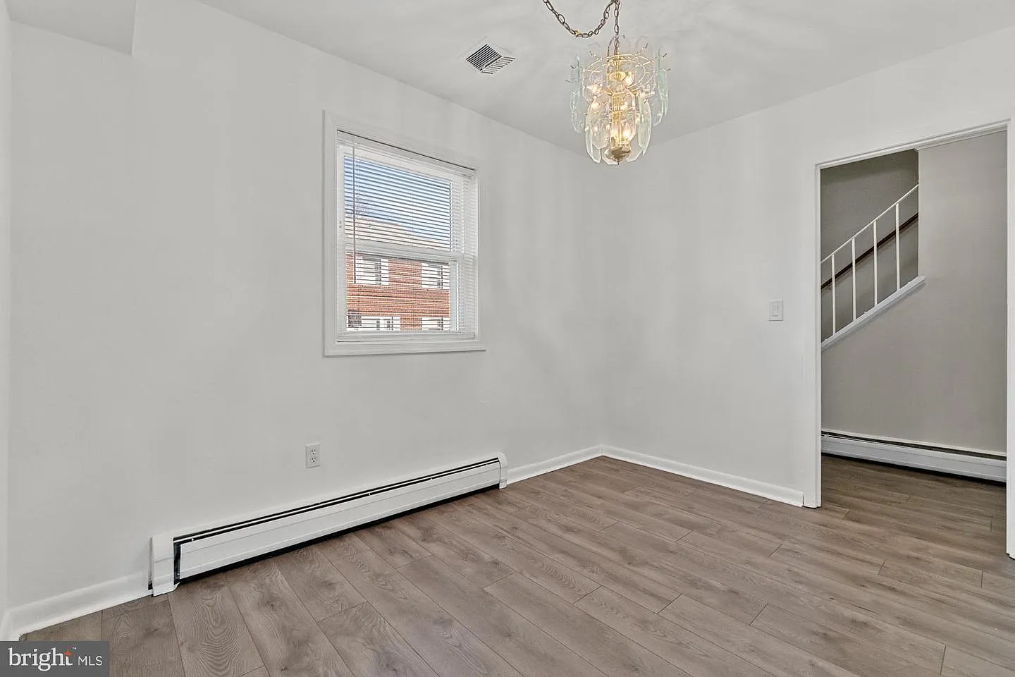 4 bed, 3.5 bath, 1926 sqft, $2,995 — Photo 3