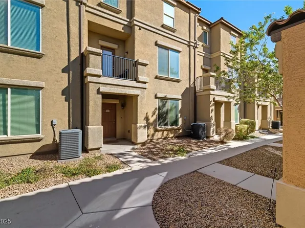 4537 Townwall St, Sunrise Manor, NV 89115