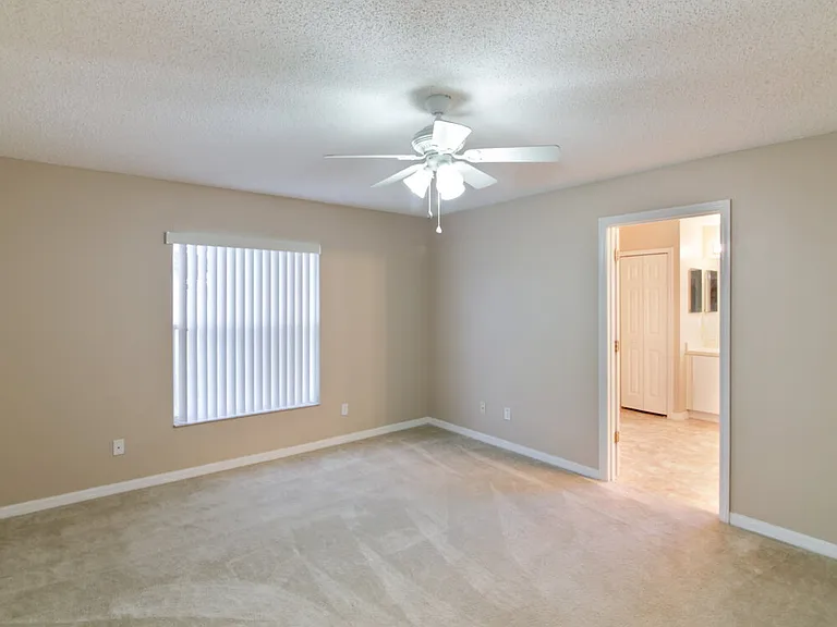 3005 Lorimer Ct — Photo 12