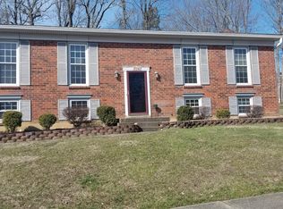 706 Creekvalley Rd, Middletown, KY 40243