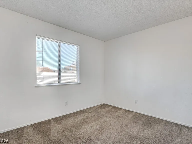 707 Honeybee Ct — Photo 30