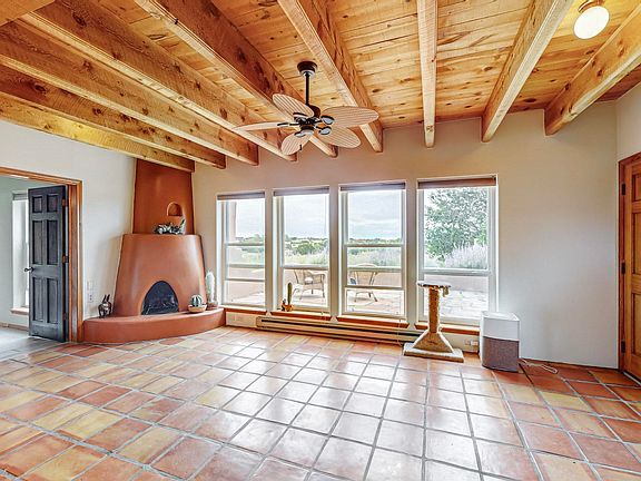 5th image of 6 Casa Del Oro Ln