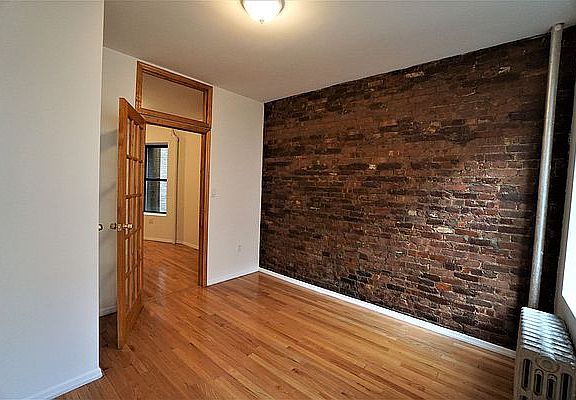 3rd image of 221 E 5th St APT 5