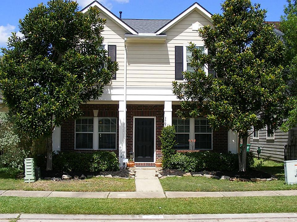 1st image of 3907 Carriage Park Row