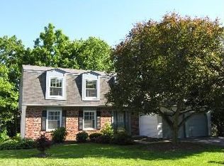 8925 Applecross Ln, Springfield, VA 22153