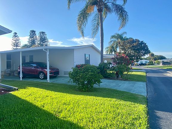 4th image of 4614 Goldfinch Ln