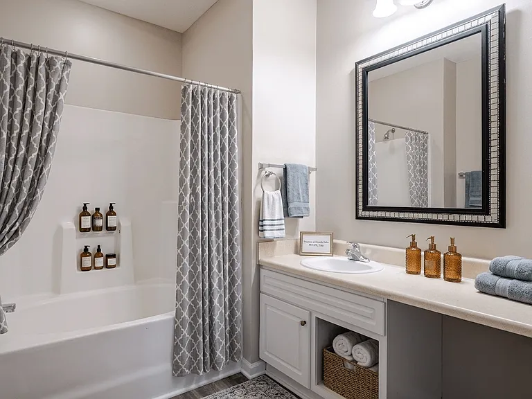 The Preserve at Grande Oaks Apartment Homes — Photo 6