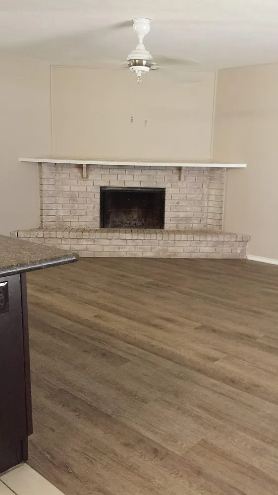 3 bed, 1247 sqft, $1,895 — Photo 1