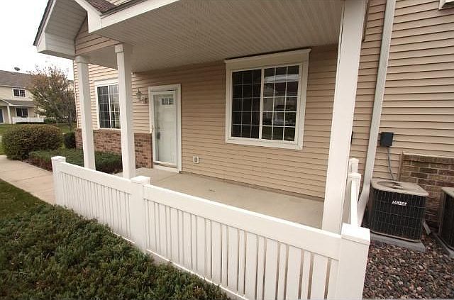 1st image of 2365 119th Ln NE
