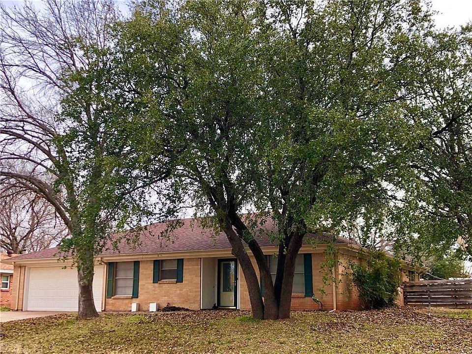 1st image of 2433 Brentwood Dr