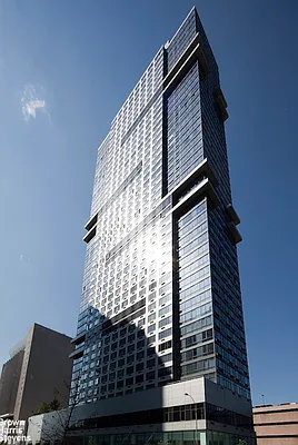 635 West 42nd Street #11J in Hell's Kitchen, Manhattan