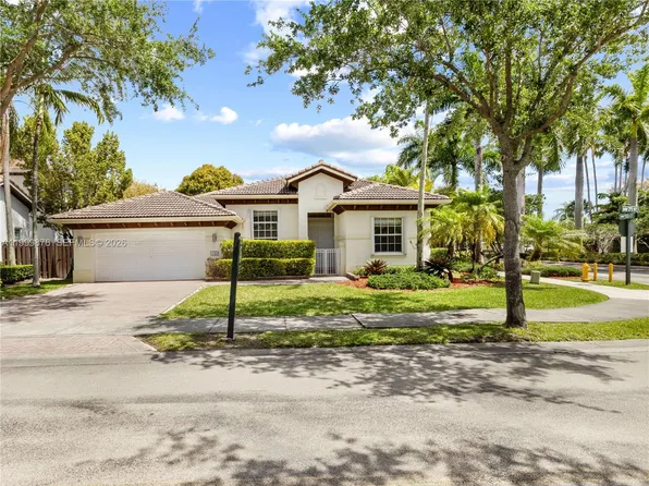 11339 NW 71st St, Doral, FL 33178