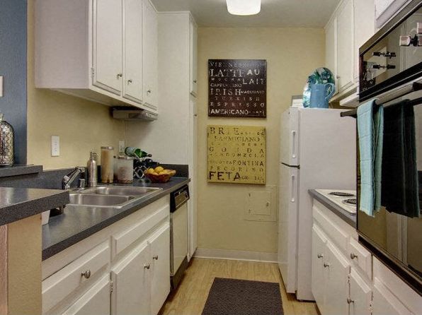 1159-1160 N Conwell Ave #319