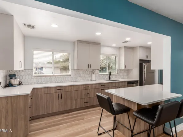 1824 W STATE Avenue, Phoenix, AZ 85021