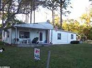 16517 Harrowgate Rd, Chester, VA 23831