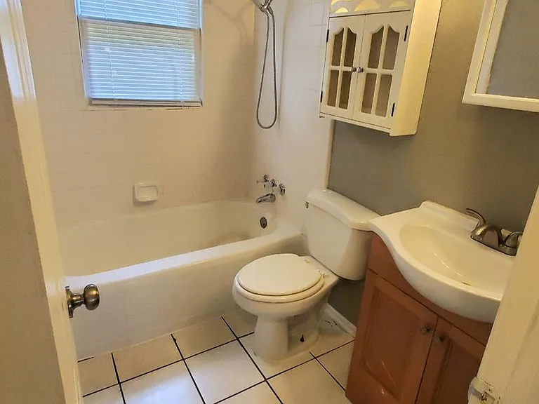 2601 S Glenn Ave — Photo 7