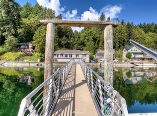 10911 NE North Shore Rd, Belfair, WA 98528